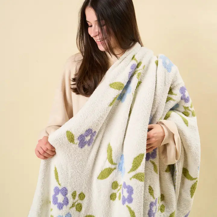 The Darling Effect Cozy Dreams Luxe Blanket-Scalloped Floral Periwinkle