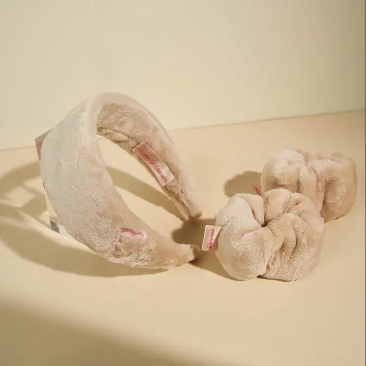 The Original MakeUp Eraser Drip Eraser 3pc Spa Set | Sweet Cream