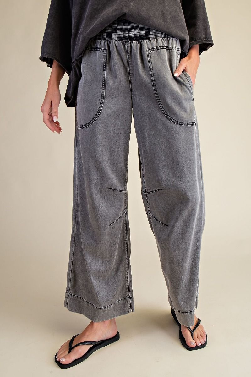 EASEL SMOCKED WAIST WASHED CHAMBRAY DENIM PANTS-BLACK DENIM