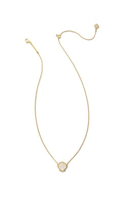 KENDRA SCOTT BRYNNE SHELL SHORT PENDANT NECKLACE GOLD IVORY MOTHER OF PEARL