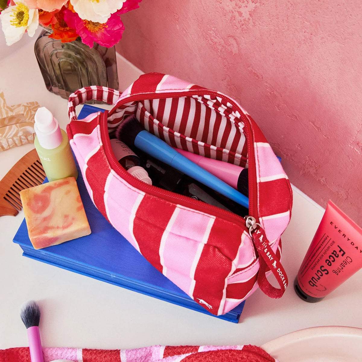 Dock & Bay Getaway Glow Set CHERRY BOMB