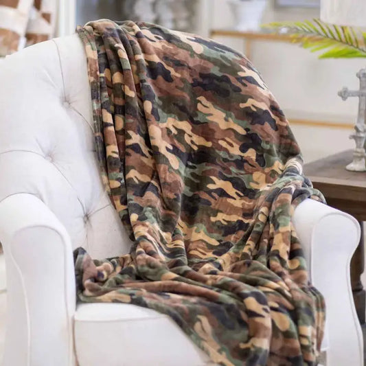 The Royal Standard Camouflage Throw Green/Brown 50x60