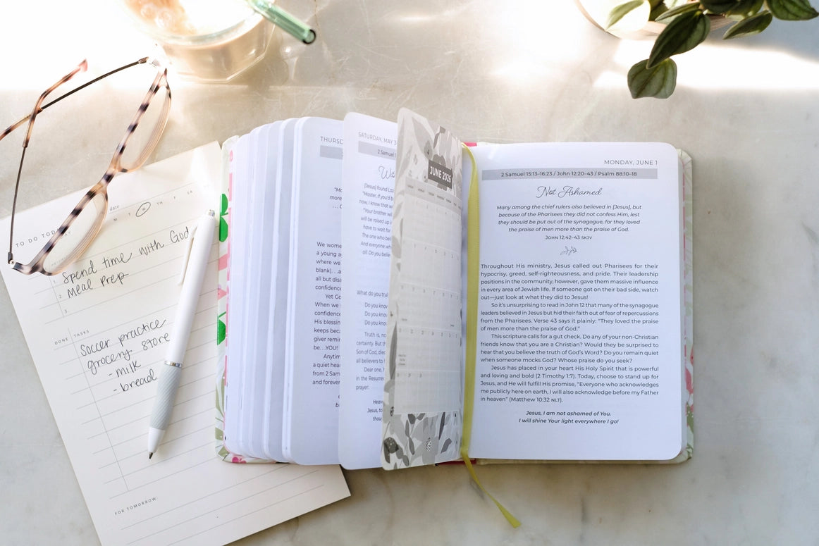 Daily Wisdom For Women 2026 Devotional Collection