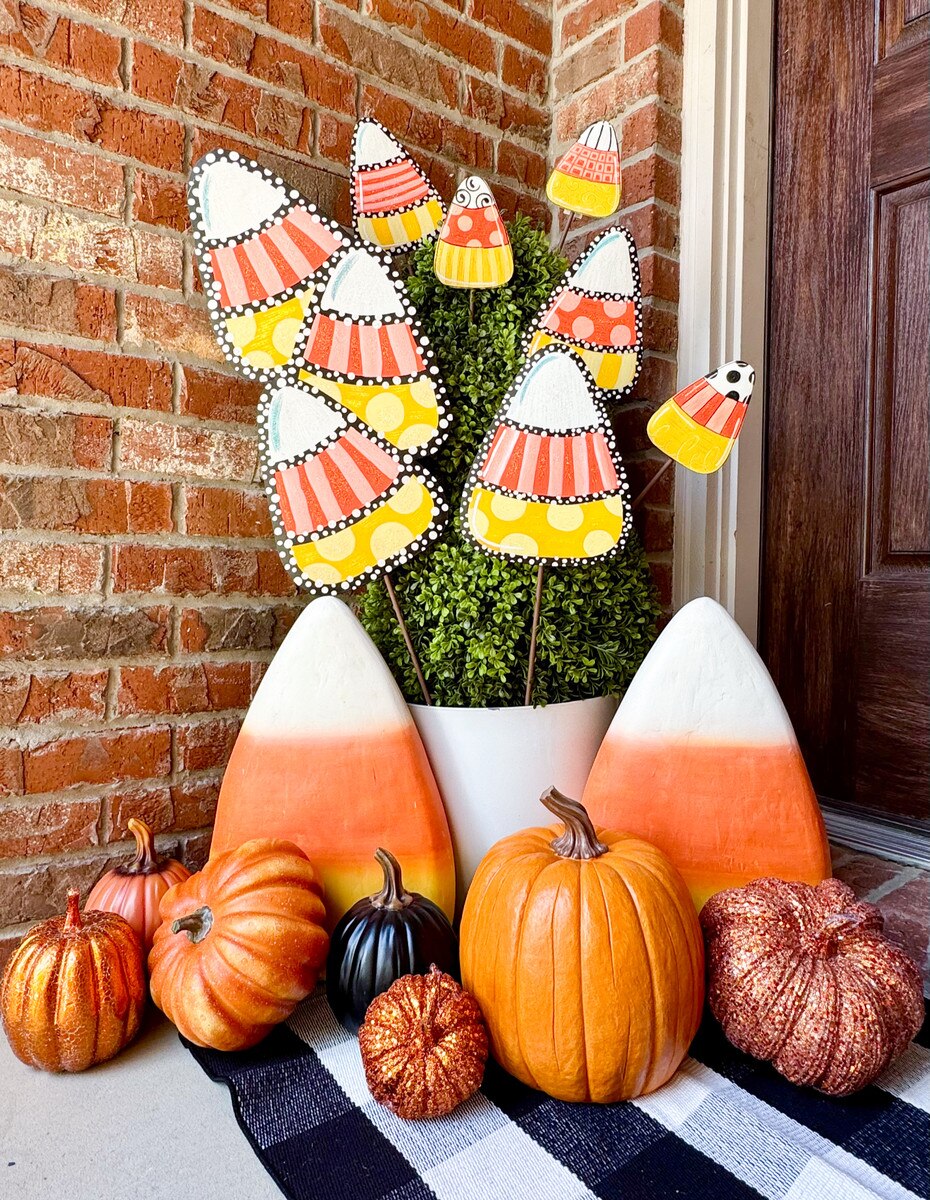The Round Top Collection Whimsy Candy Corns