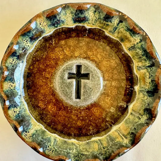 Down To Earth Pottery Icon Dish Cross