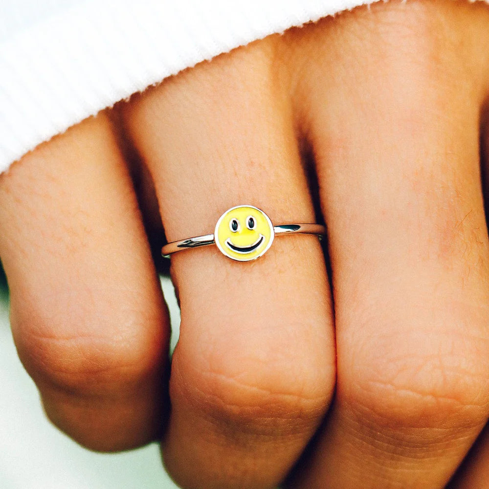 PURA VIDA HAPPY FACE RING