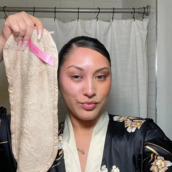 The Original MakeUp Eraser Sweet Cream Makeup Eraser Pro