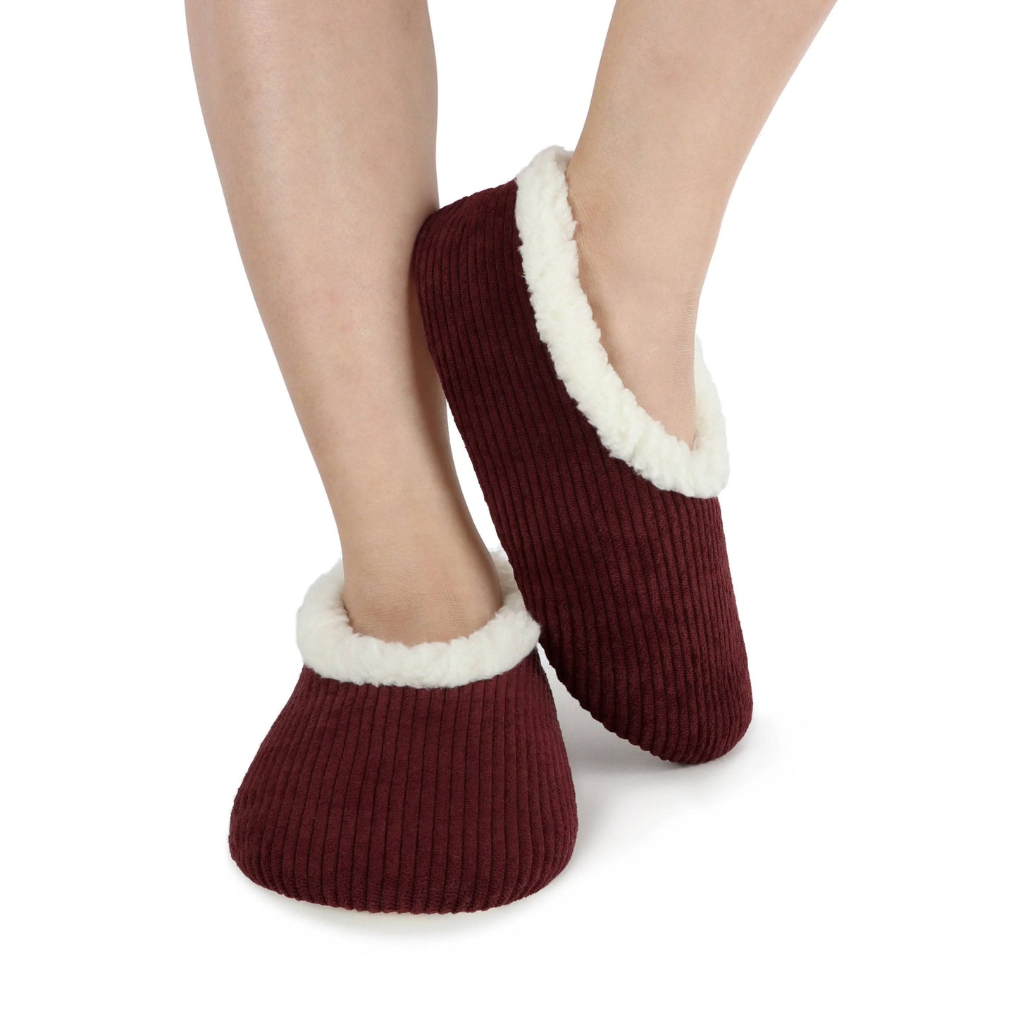 Snoozies! Womens Solid Corduroy Slipper With Memory Foam Sole Cabernet