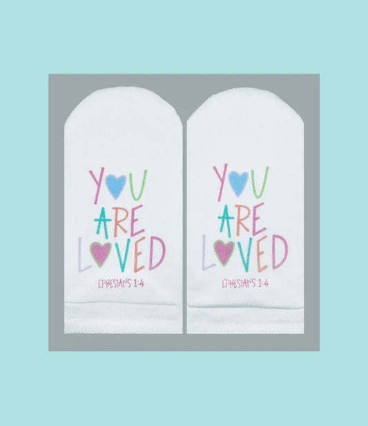Standing on the Word Socks hearts with Bible Verse: Ephesians 1:4 You are loved