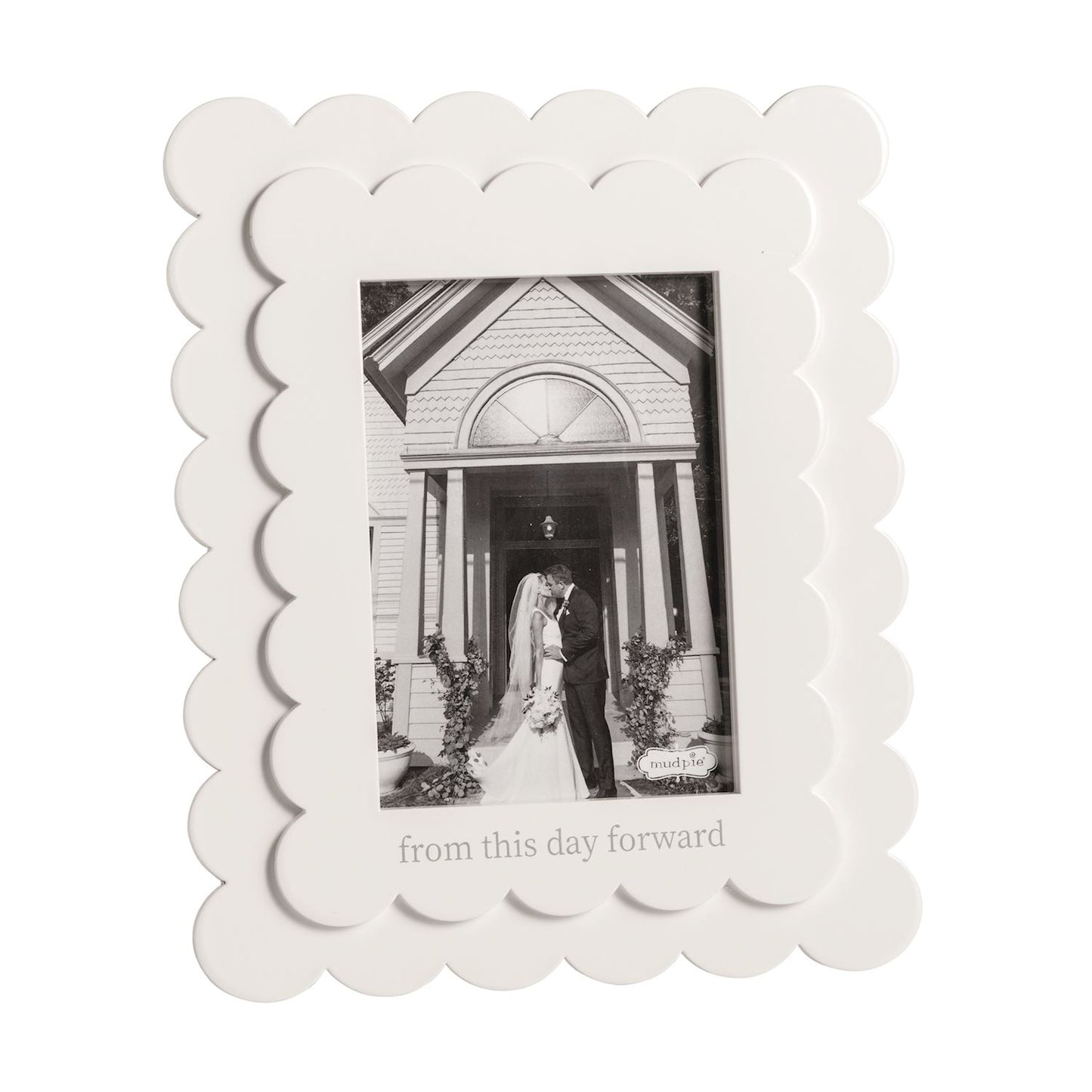 MUD PIE THIS DAY FORWARD SCALLOP FRAME