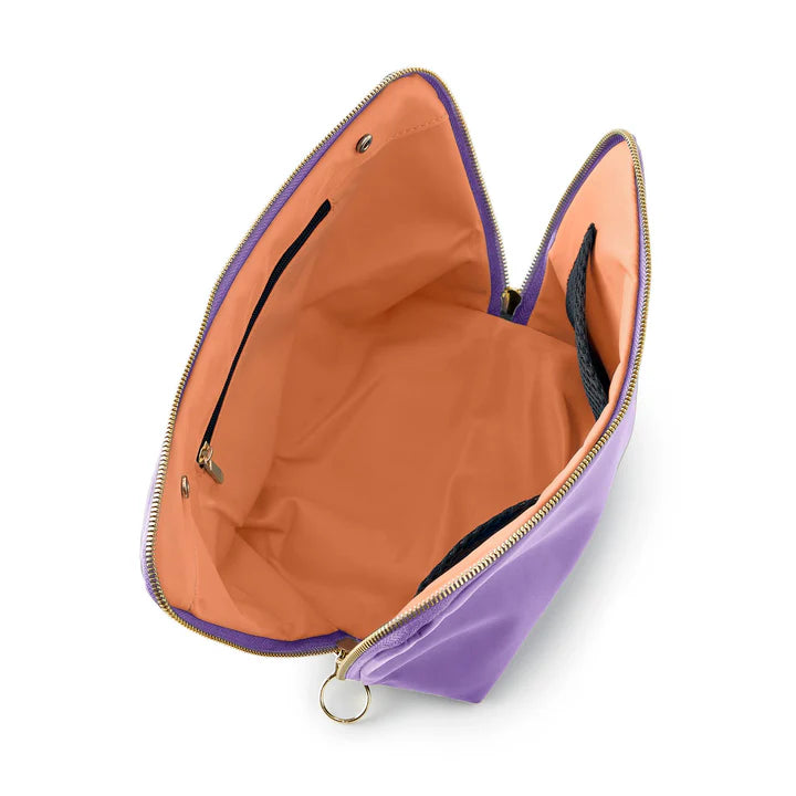 Kusshi Spring Bloom Signature-Lavender Fabric with Rosebud Interior