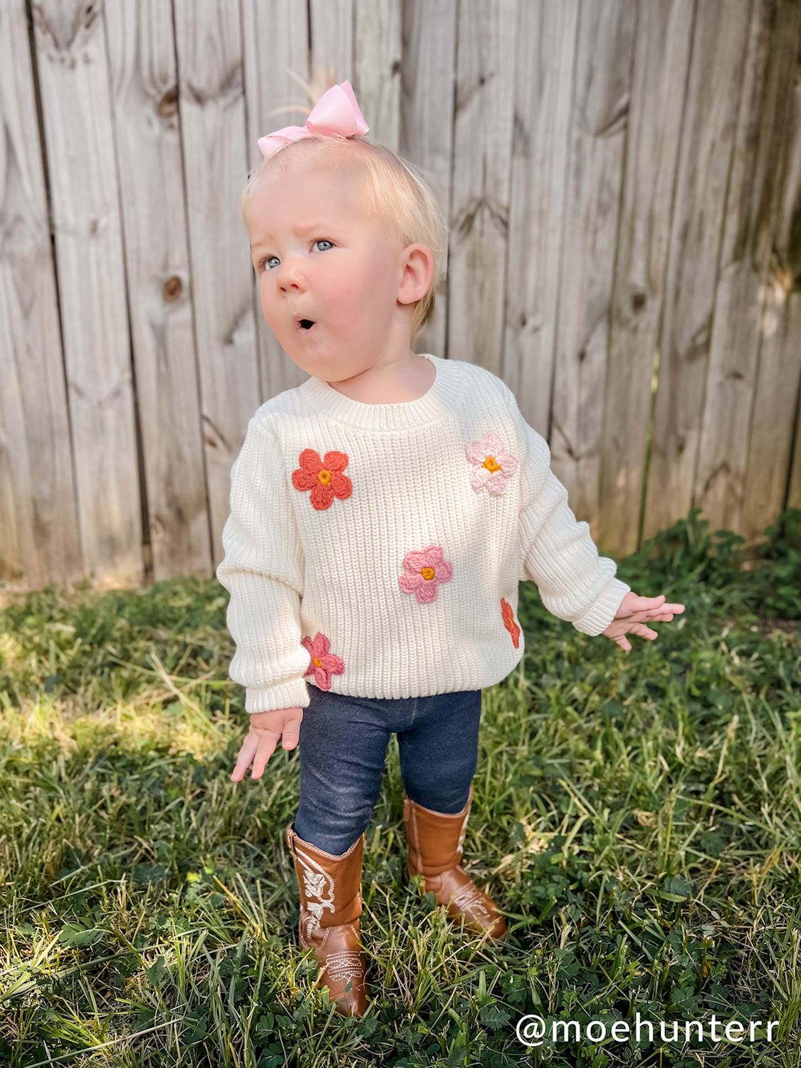 MUD PIE DAISY SWEATER
