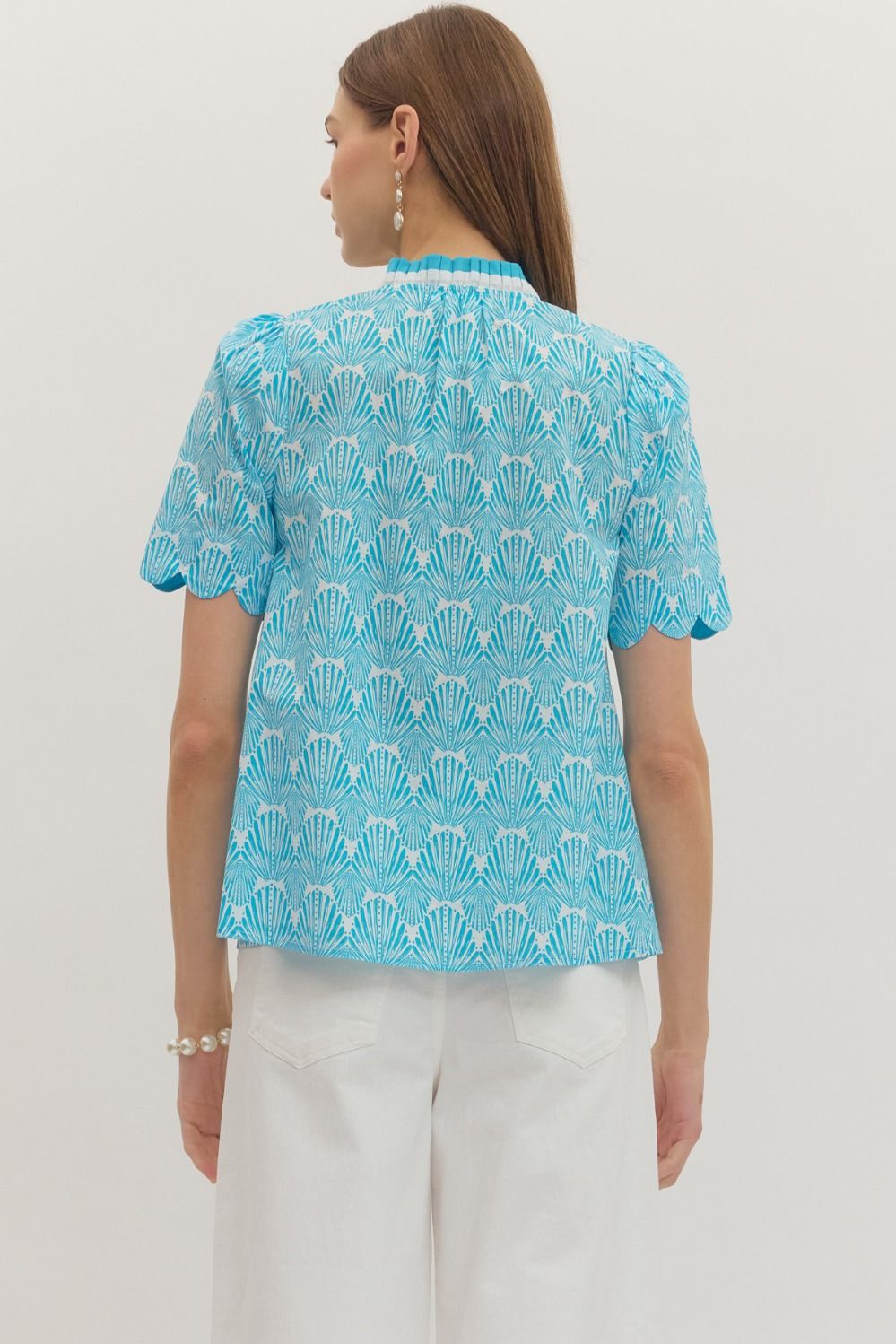 Entro Geometric Print Pleated Band V-Neck Short Sleeve Top
