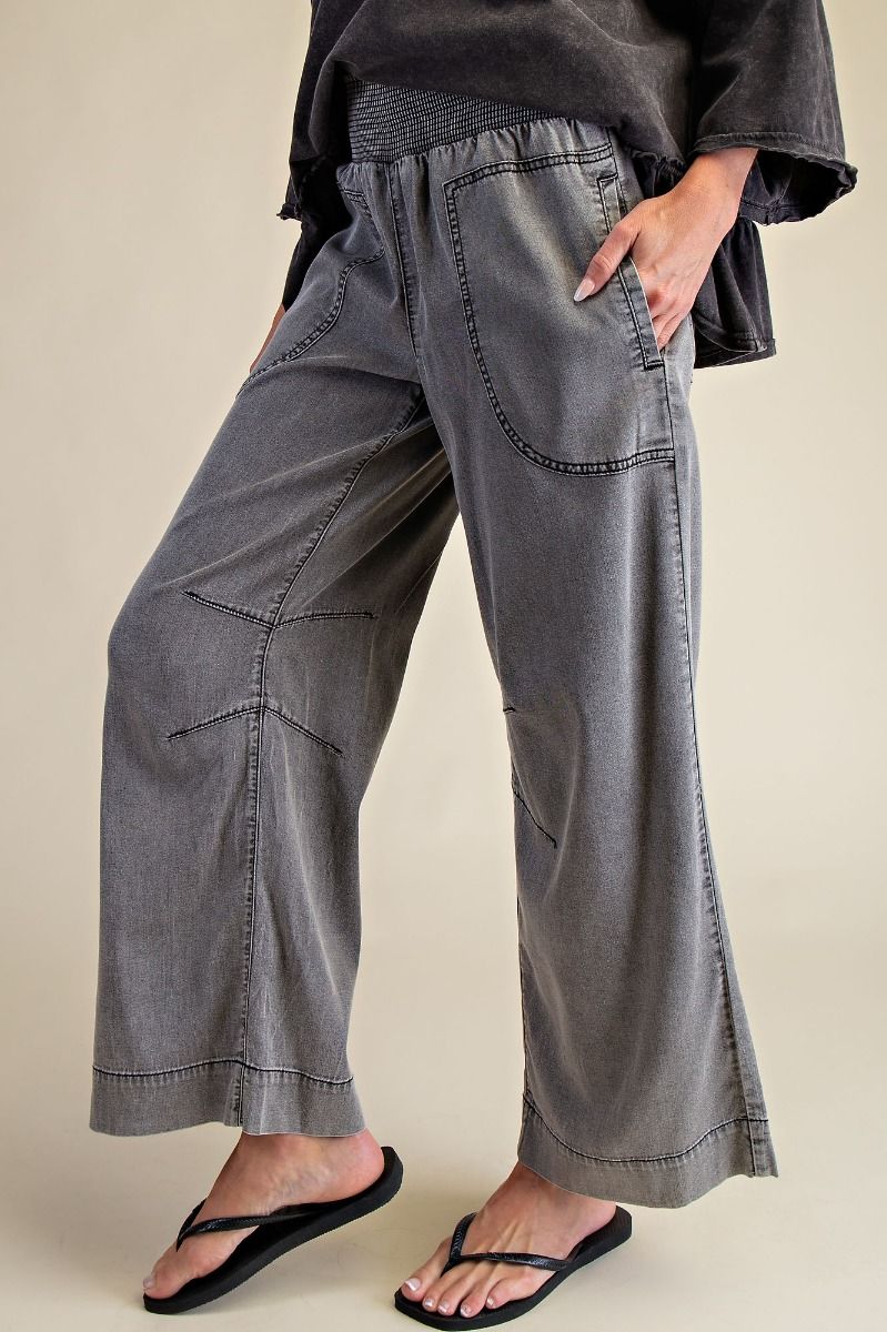 EASEL SMOCKED WAIST WASHED CHAMBRAY DENIM PANTS-BLACK DENIM