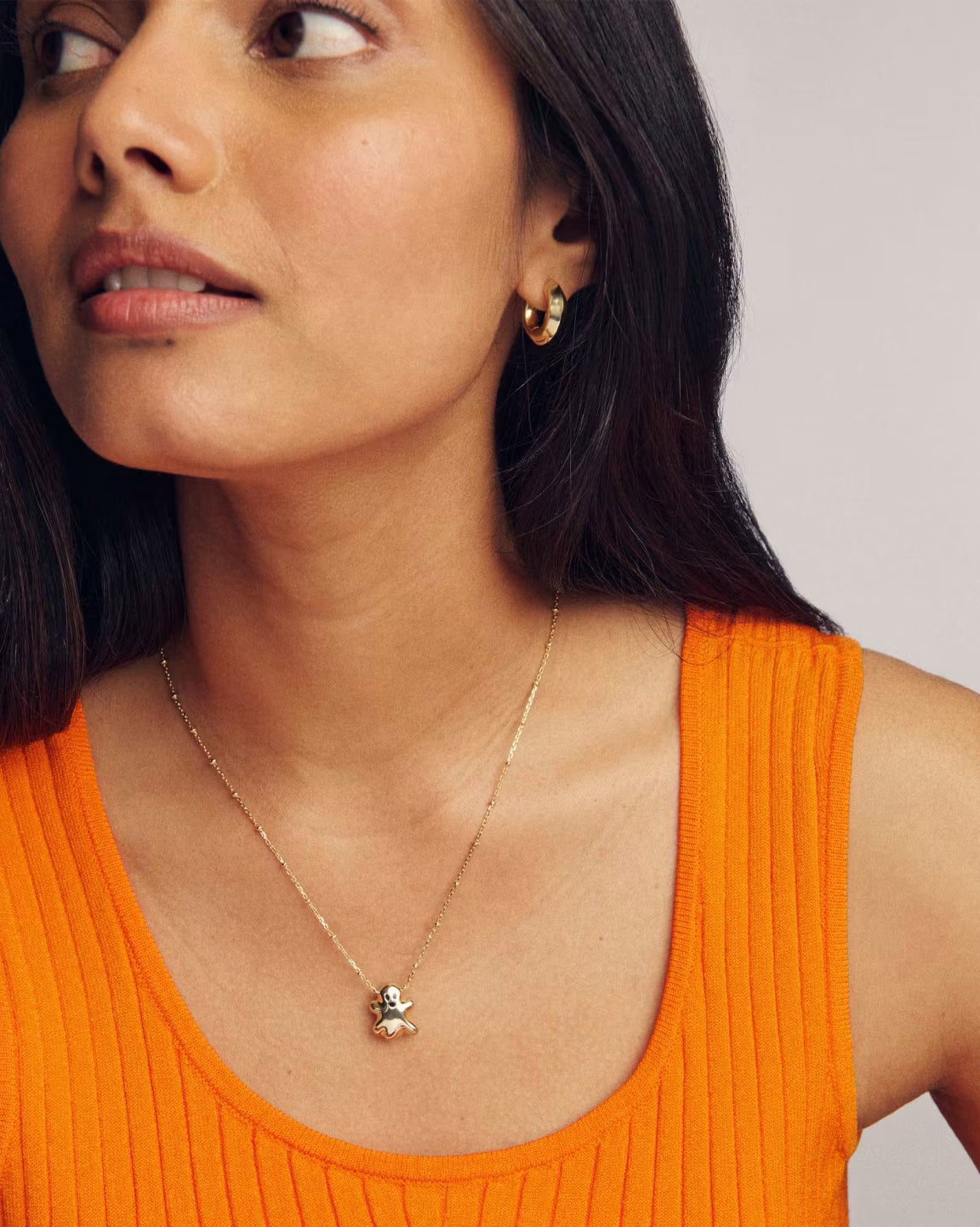 KENDRA SCOTT GHOST SHORT PENDANT NECKLACE GOLD WHITE GLOW IN THE DARK GLASS