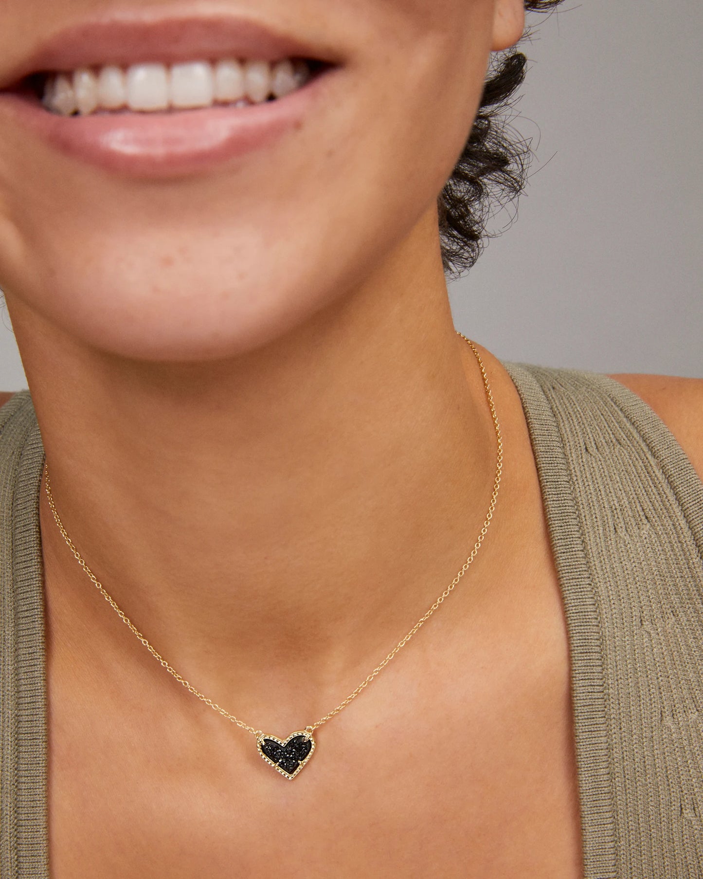 Kendra Scott Ari Heart Gold Pendant Necklace in Black Drusy