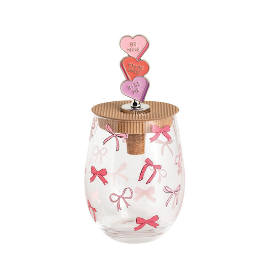 MUD PIE BOW PATTERN WINE GLASS & STOPPER SET