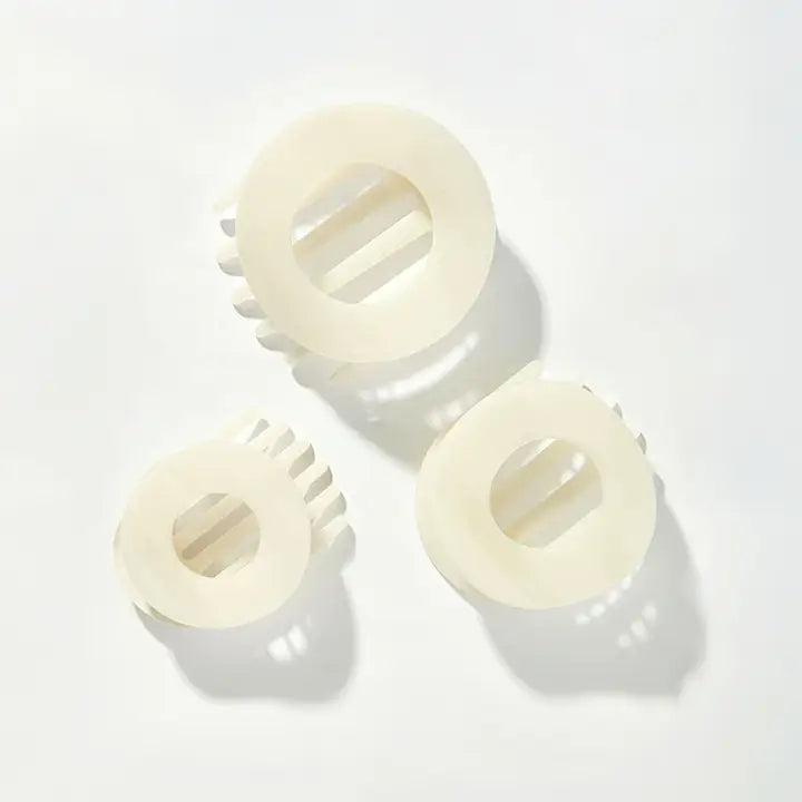 Teleties Coconut White | Medium | Flat Circle Hair Clip