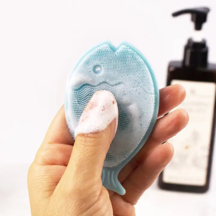 Innobaby Silicone Mini Bath Scrub For Babies / Cradle Cap Brush-Aqua