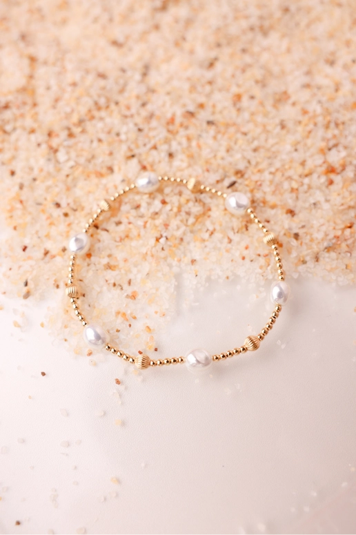 Beaded Blondes Maggie Fluted Bracelet in Gold