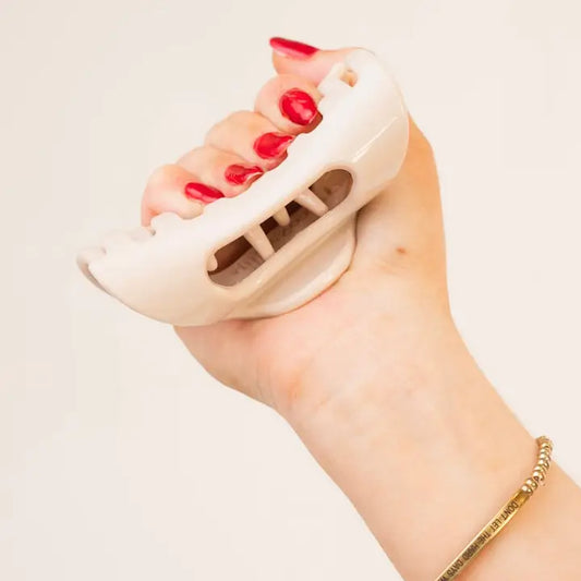 The Cozy Clip®-Blonde