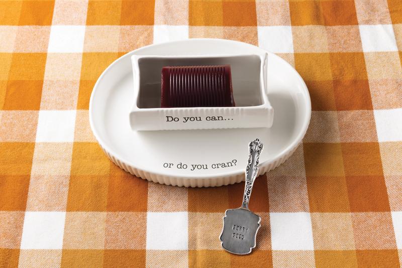 MUD PIE DOUBLE CRANBERRY DISH SET