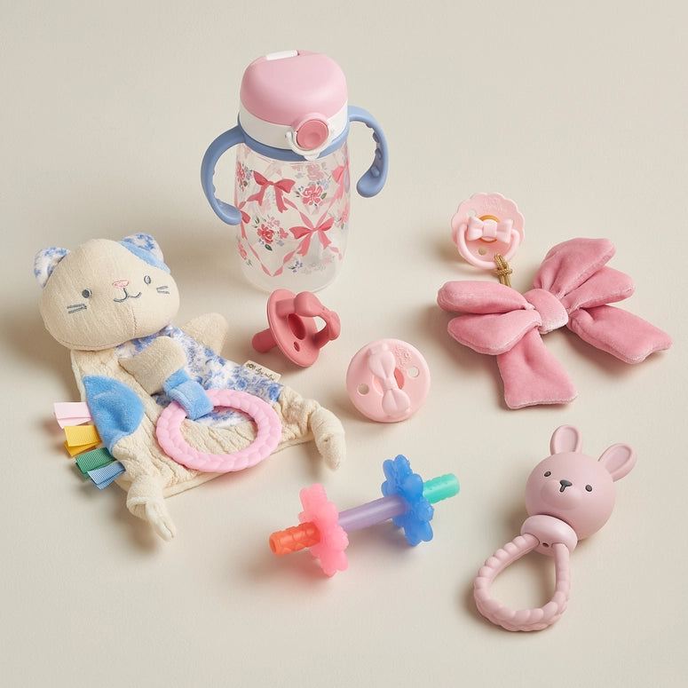 Itzy Ritzy Sips™ - Straw Cup with Snap-Close Lid-Ribbons & Roses