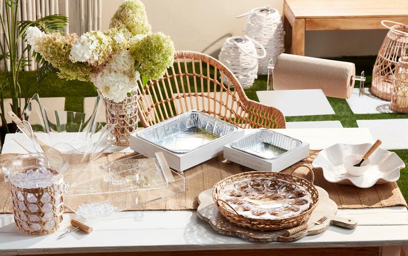 MUD PIE WOOD ALUMINUM PAN HOLDER