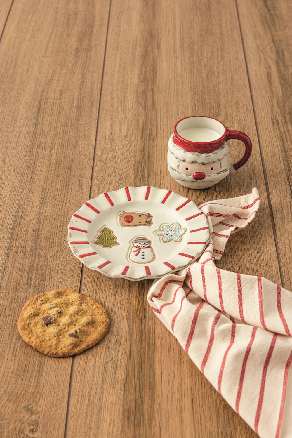 MUD PIE ICON COOKIE PLATE & SANTA MUG SET