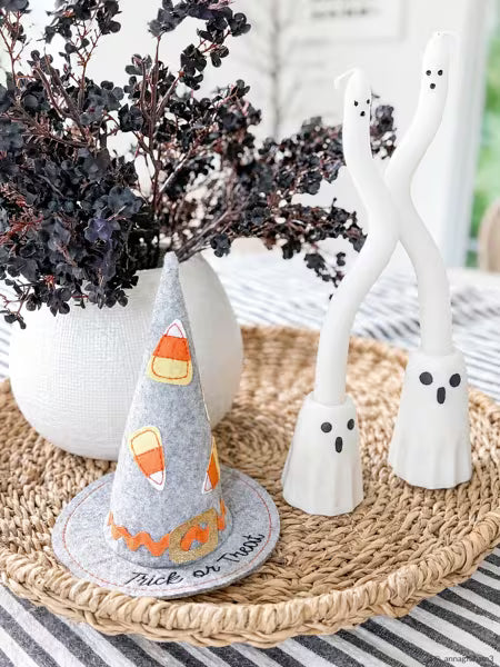 MUD PIE SMALL GHOST TAPER HOLDER