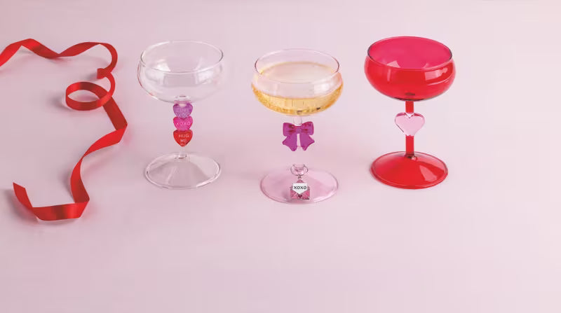 MUD PIE TRIPLE HEART COUPE GLASS