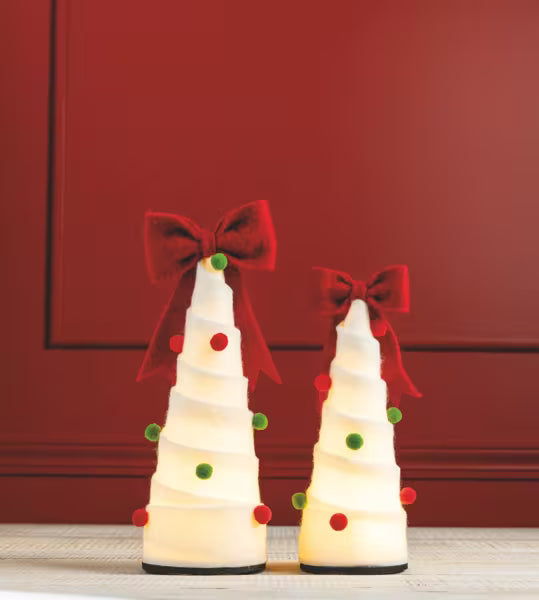 MUD PIE LARGE WOOL LIGHT-UP TREE