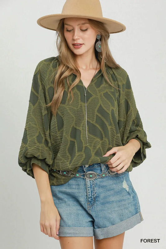 Umgee Floral Textured Split Neck Puff Sleeve Blouse