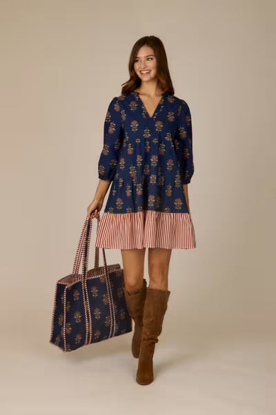 MUD PIE NAVY QUILTED BLOCK PRINT TOTE