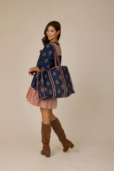 MUD PIE NAVY QUILTED BLOCK PRINT TOTE