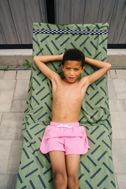 Lounge Chair Pool Towel Band-Checkmate