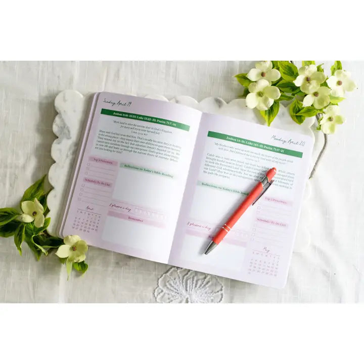 Read Through the Bible in A Year Planner: 2026 Edition