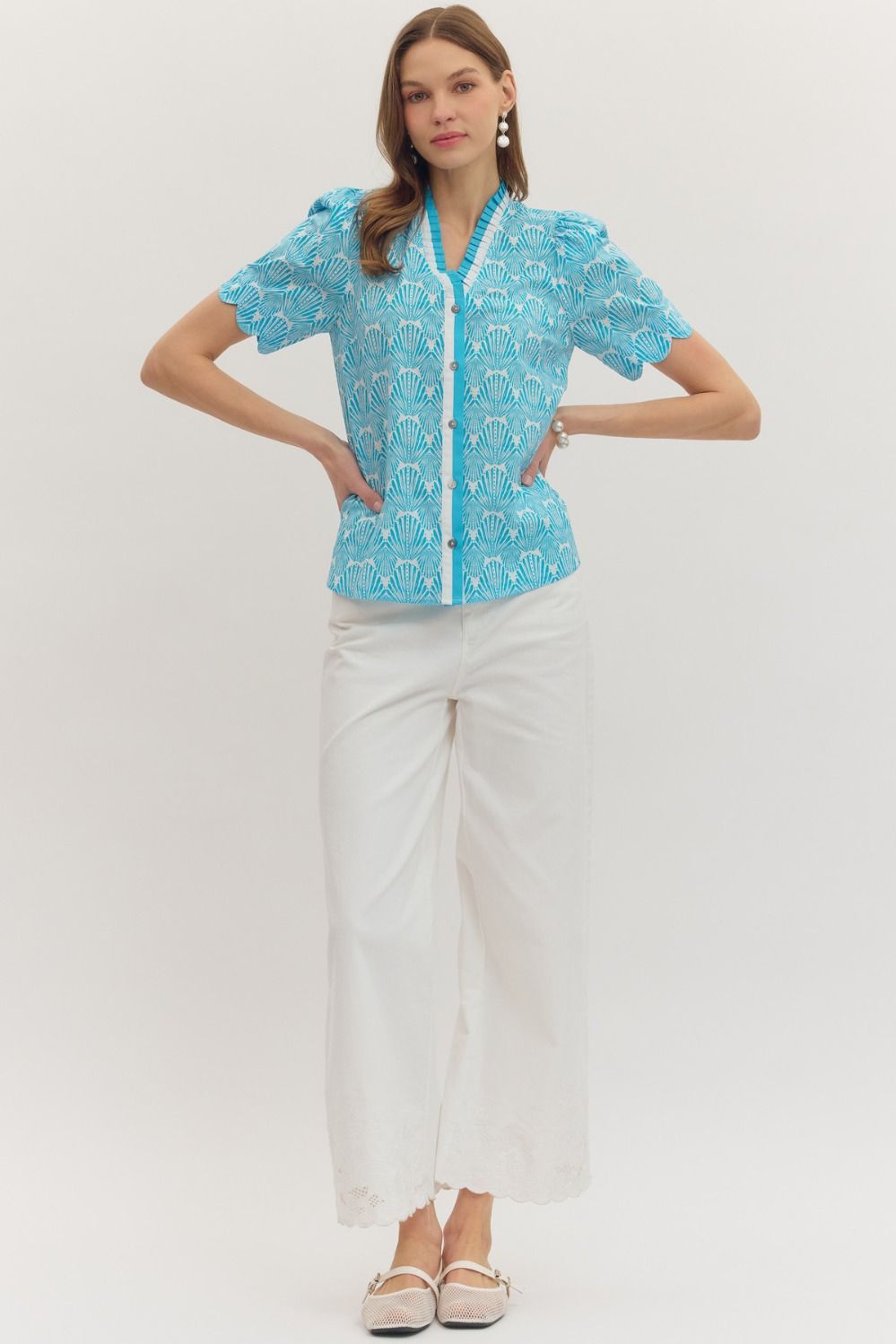 Entro Geometric Print Pleated Band V-Neck Short Sleeve Top