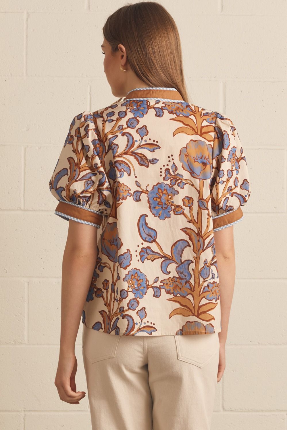 Entro Floral Print Short Puff Sleeve Top