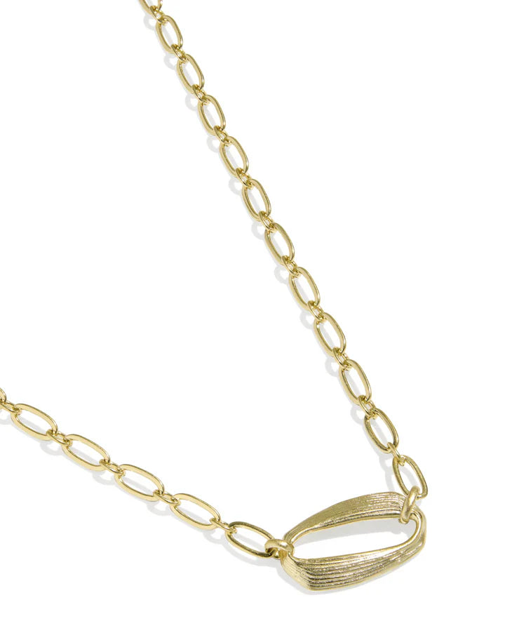 KENDRA SCOTT KIRA SHORT PENDANT NECKLACE GOLD