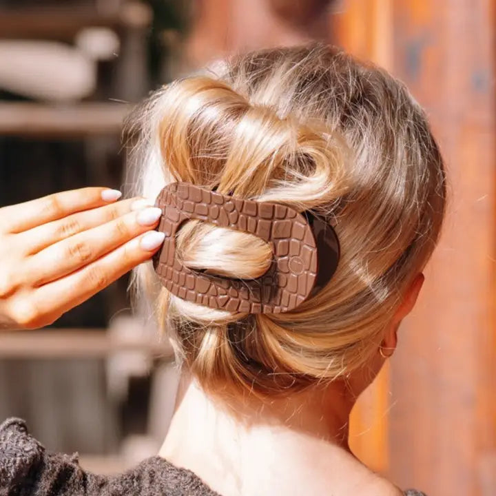 Teleties Brown Crocodile | Large| Flat Round Hair Clip