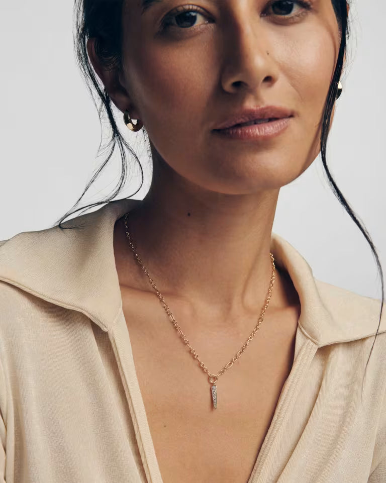 KENDRA SCOTT FATE SHORT PENDANT NECKLACE GOLD WHITE CZ