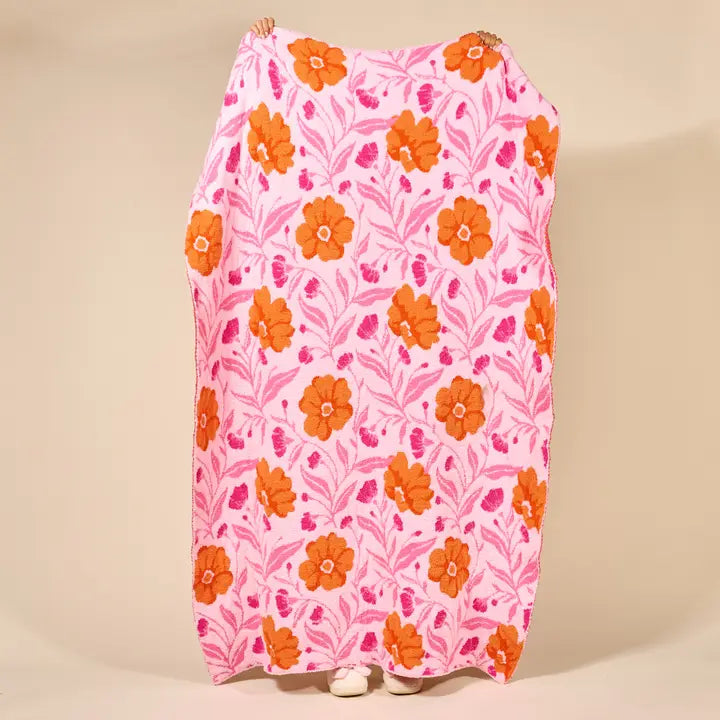 The Darling Effect Cozy Dreams Luxe Blanket–Poppin' Petals Hot Pink