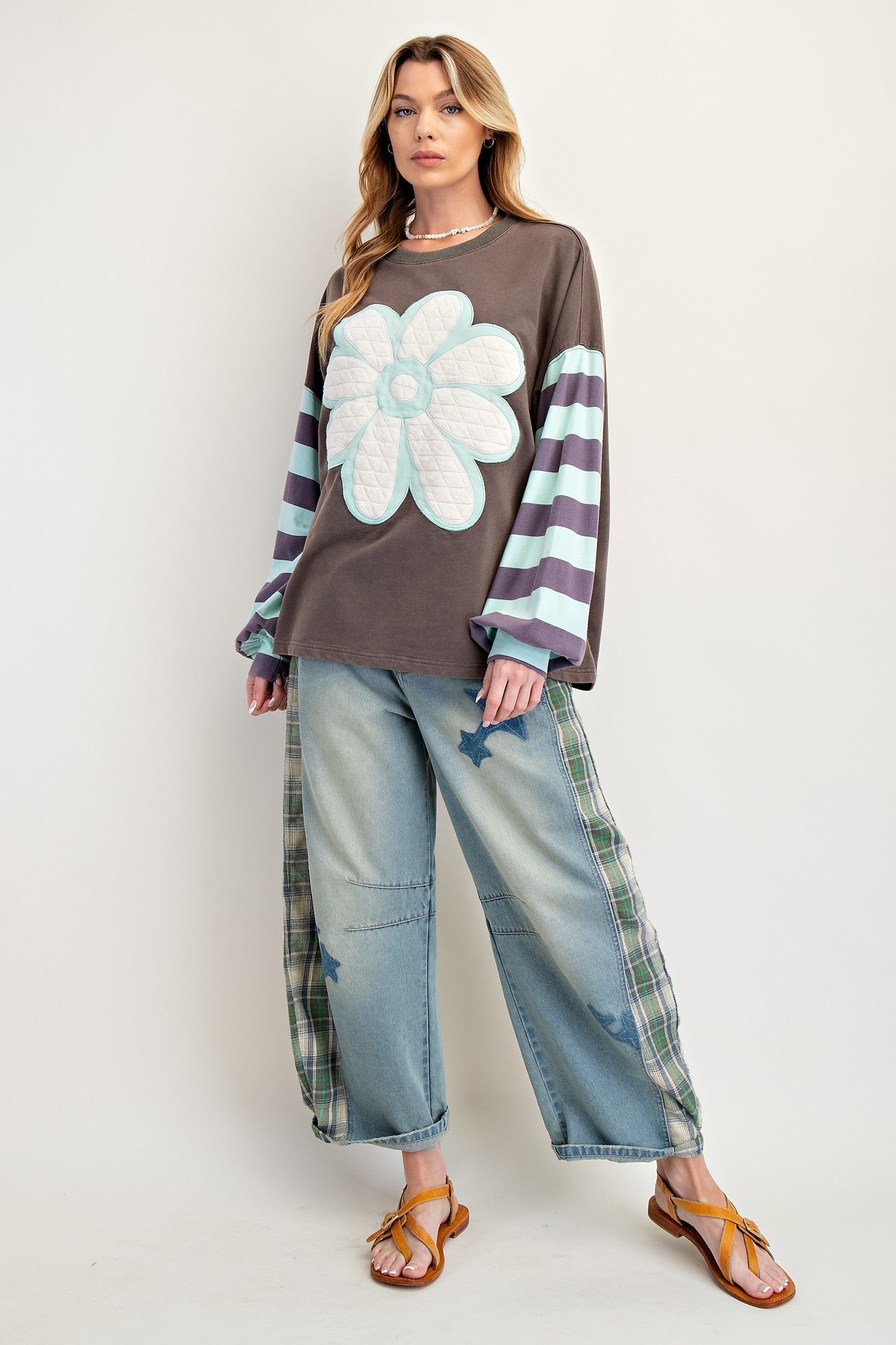 Easel Flower Patch Terry Knit Mineral Washed Pullover