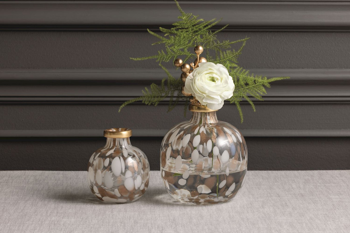 MUD PIE LARGE WHITE & GOLD TORTOISE VASE