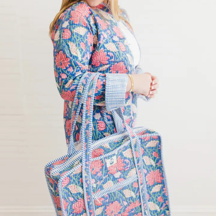 Heart of Grace Seascape | Large Quilted Zipper Tote Bag