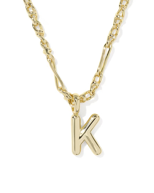 KENDRA SCOTT BUBBLE LETTER K SHORT PENDANT NECKLACE GOLD