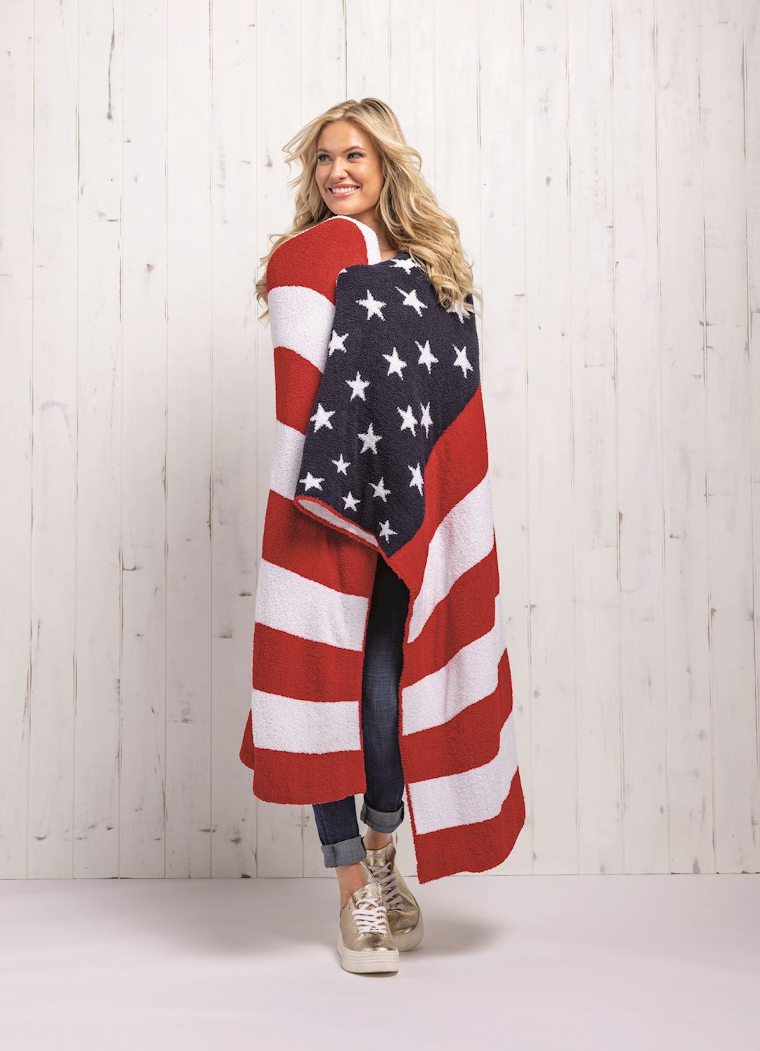 MUD PIE AMERICANA BLANKET