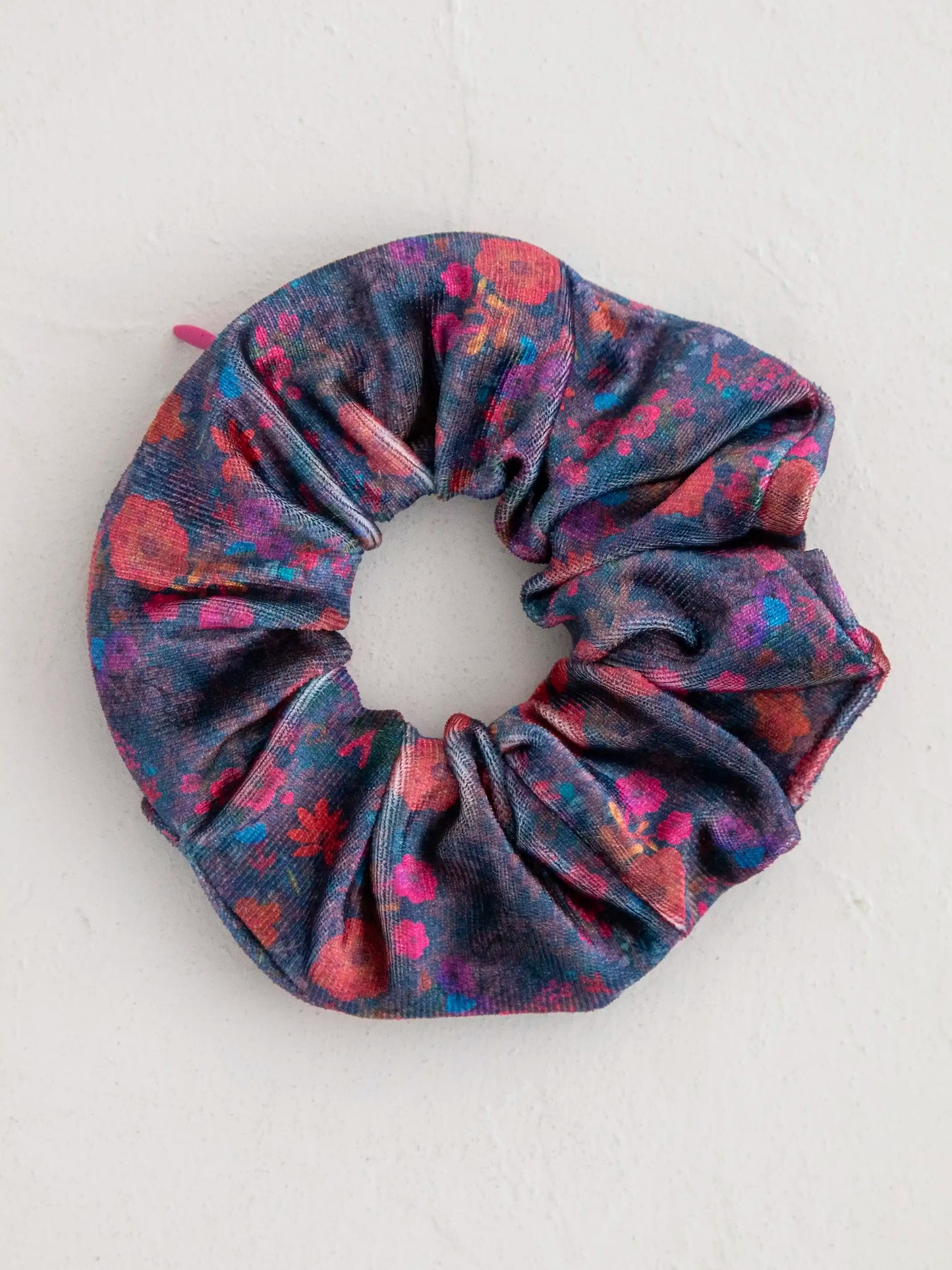 Natural Life Hideaway Scrunchie - Dark Floral Garden