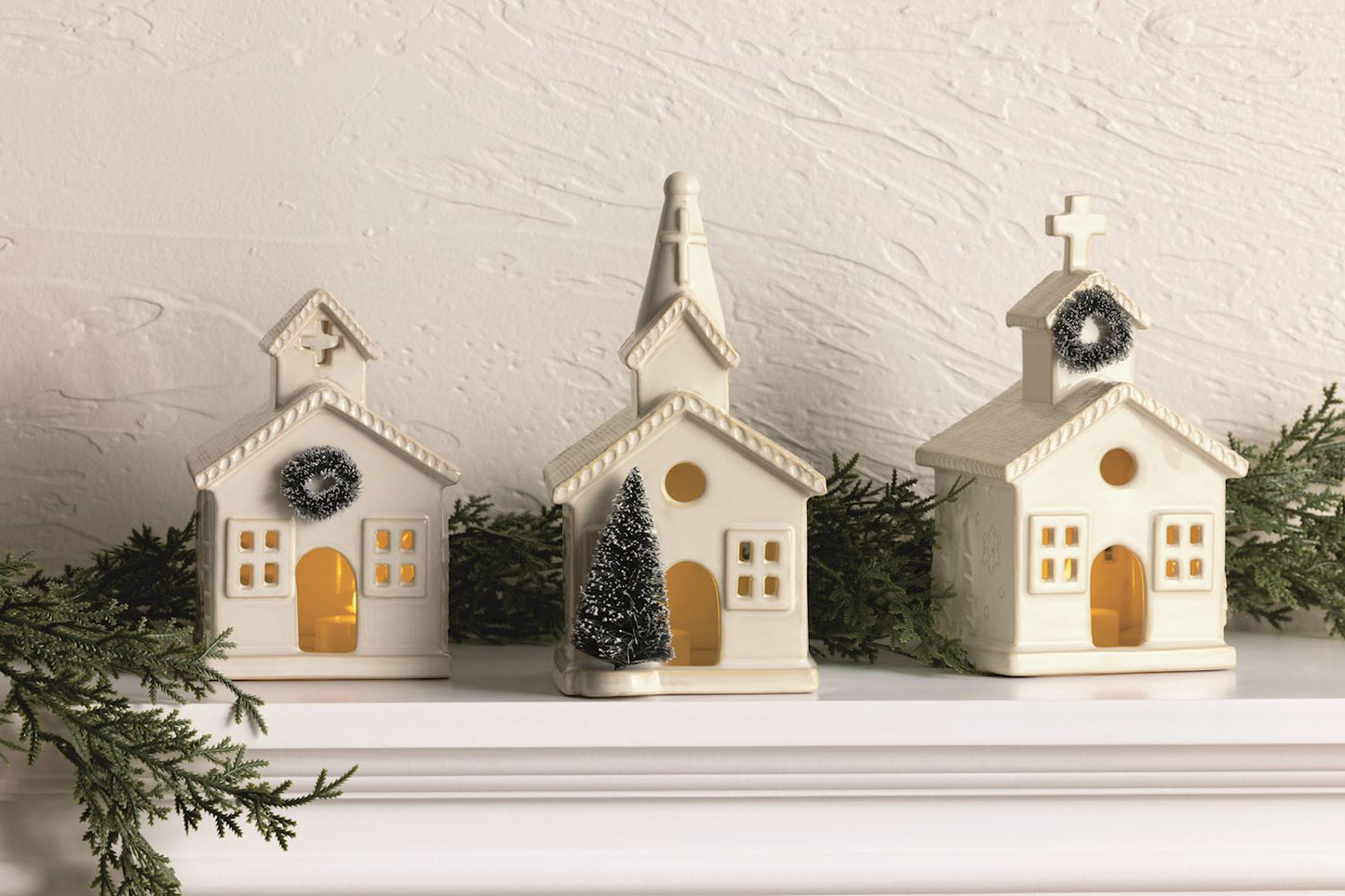 MUD PIE MED CERAMIC CHURCH SITTER